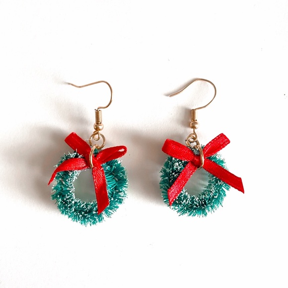 Christmas Wreath Drops - Picture 2 of 3